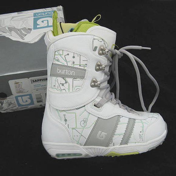 NEW Burton Sapphire Womens Snowboard Boots!  Size 4 Euro 34  White - Picture 2 of 2